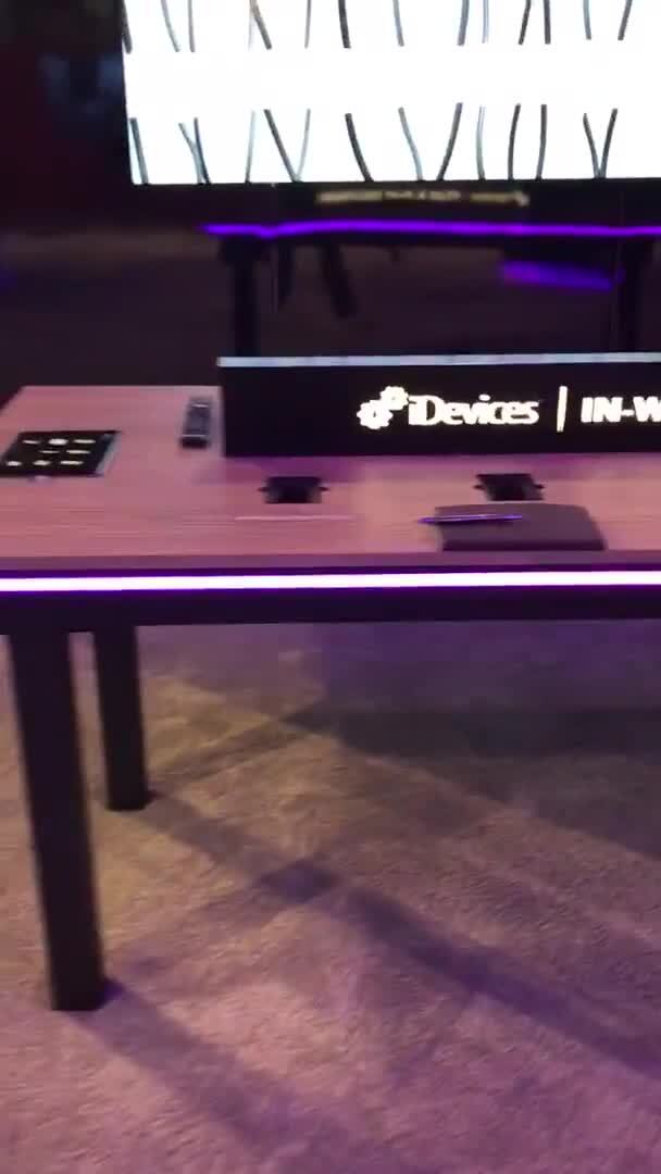 iDevices Inside Look at the iDevices 2018 CES Booth