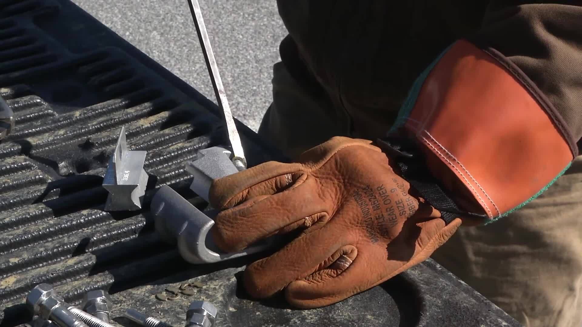 CPI   Replacing a bolt