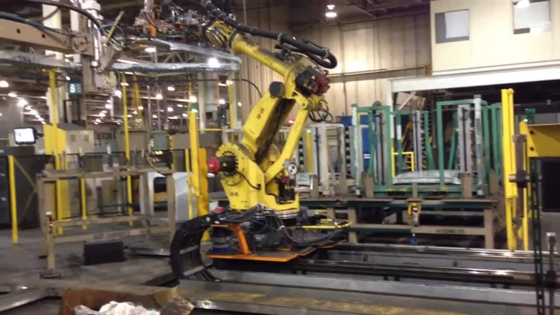 GLEASON Automotive Robot with Gleason's PowerTrak Cable Carrier   PT45G