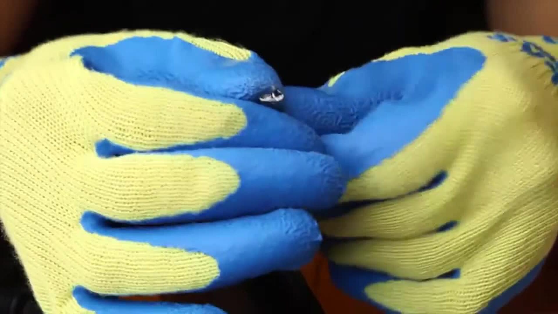 BURNDY Wiley Bundle Straps Installation