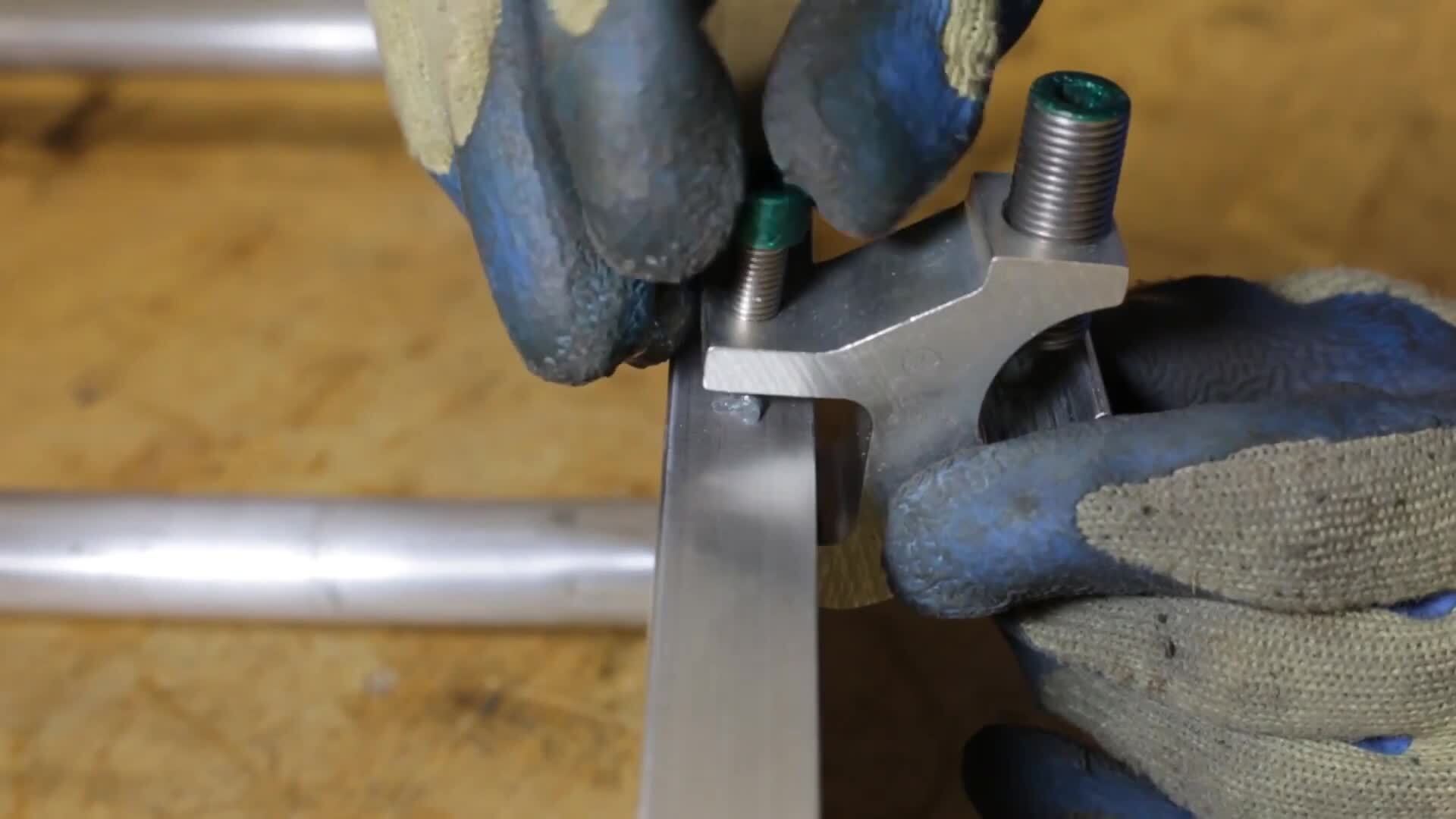 BURNDY BTCGC_SS Cable Tray Application Video