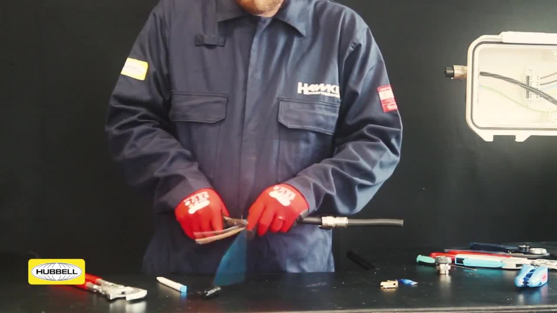 Hawke 501RCG Coupler  Cable Gland Installation Guide  Hawke International