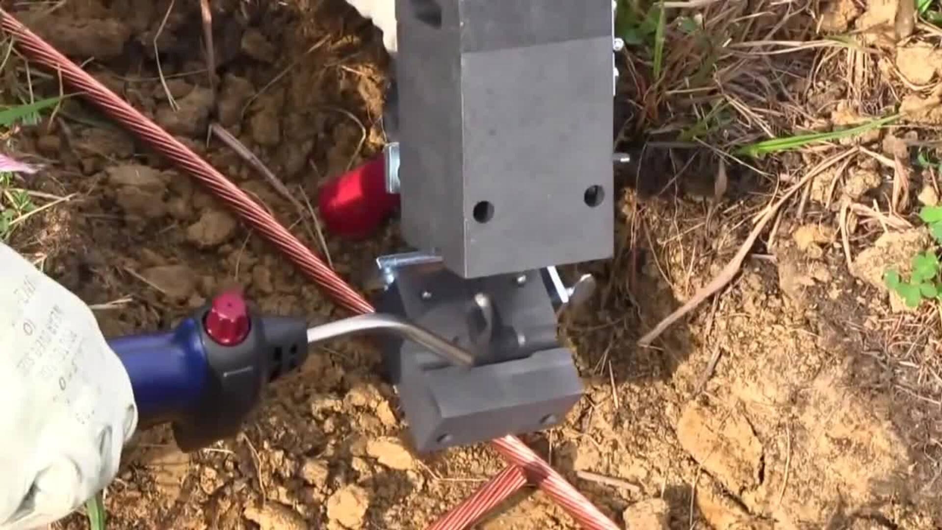 BURNDY Portuguese EZ Lite Remote Video