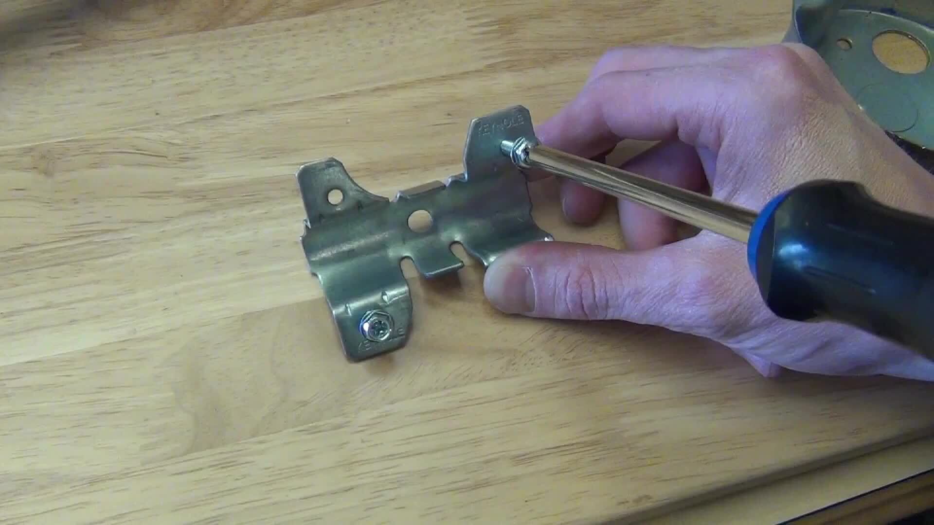 RACO RETRO BRACE
