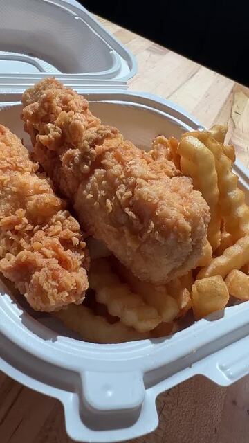 RAISING CANE’S CHICKEN FINGERS - 100 Photos & 146 Reviews - 601 W March ...