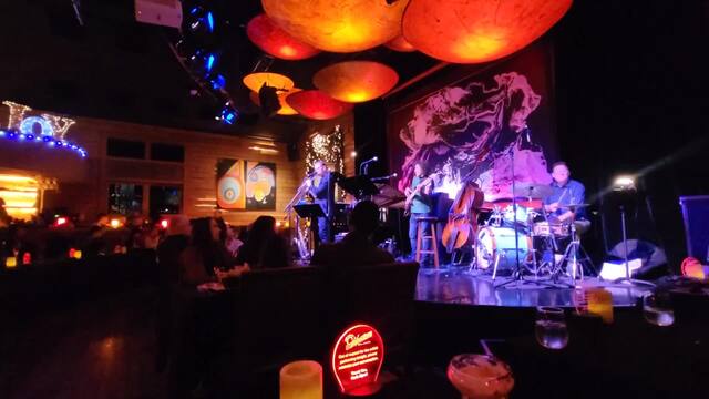 VIBRATO GRILL JAZZ - 1246 Photos & 973 Reviews - 2930 N Beverly Glen ...