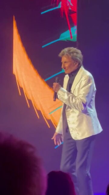 barry manilow tour review