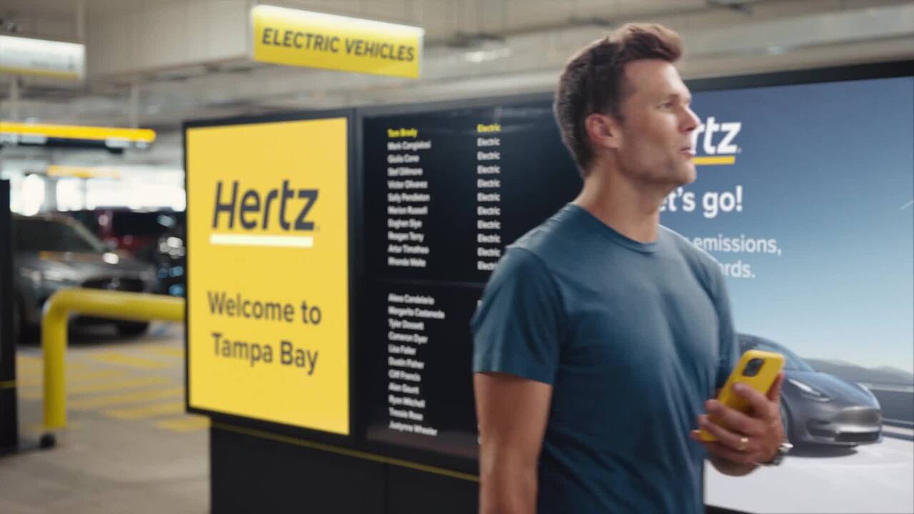 Tom Brady stars in new series of Hertz advertiesements on a fictional talk  show