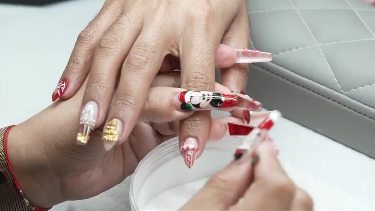 3D holiday designs from NailBox Miami in Little Havana add festive