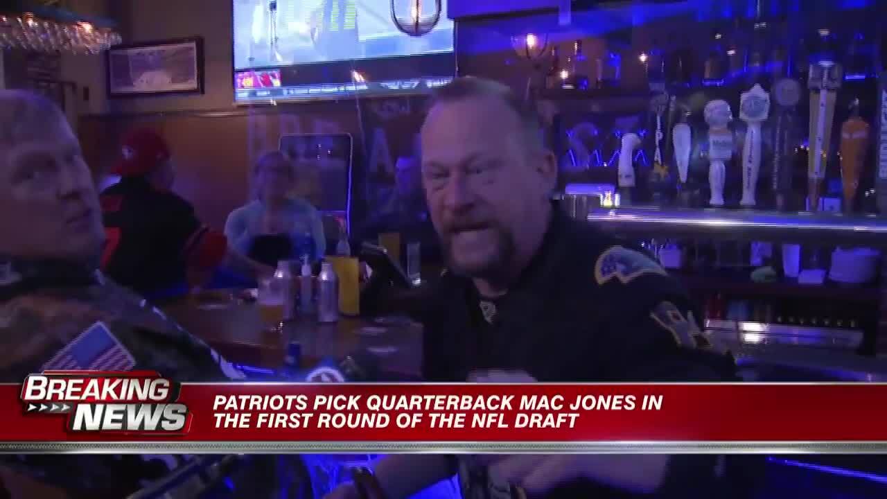 Valley News - Patriots wait, draft former Alabama QB Mac Jones at