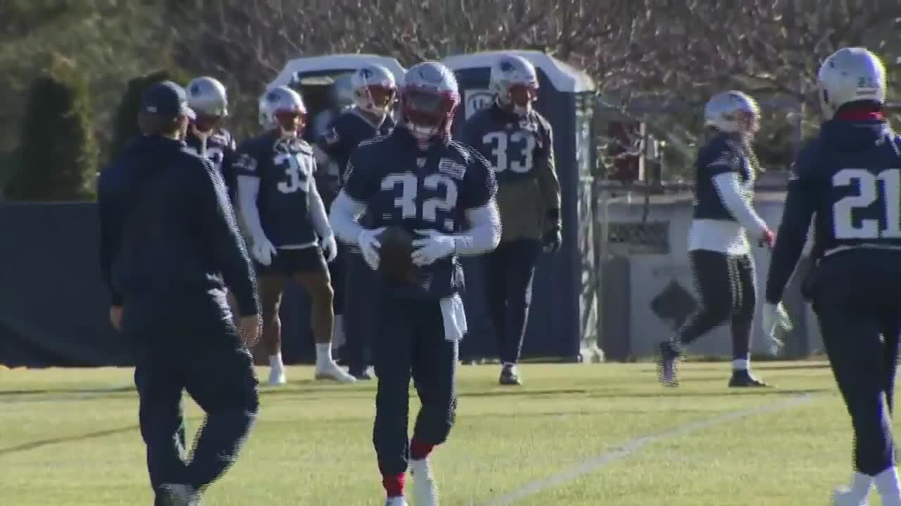 Phillips day to day as Pats prepare for Colts rushing attack