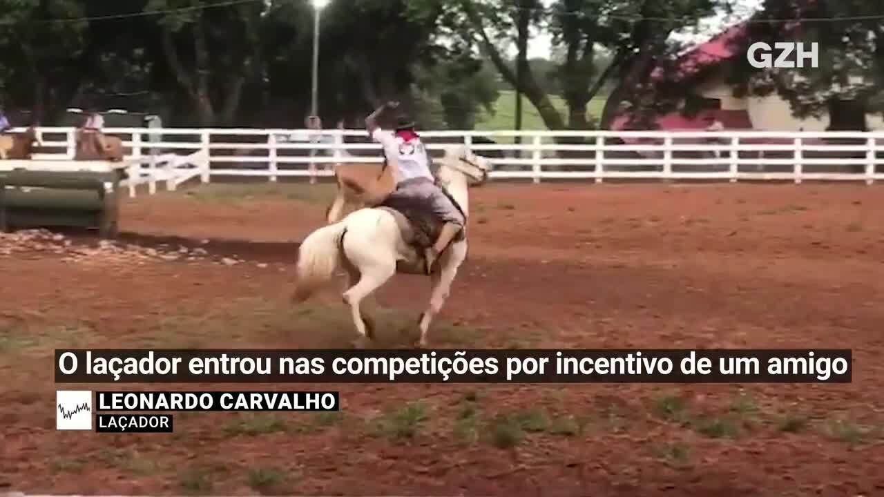 VÍDEO: abertura do Rodeio Internacional de Vacaria terá laçador com apenas  um dos braços e narrador mirim | Pioneiro