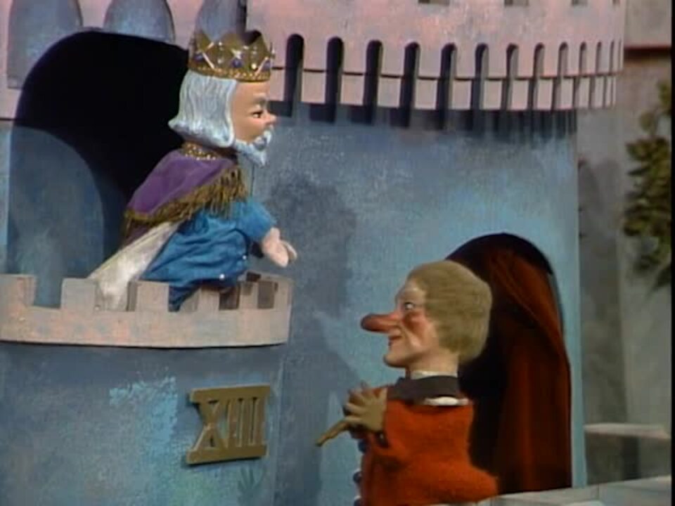 Mister Rogers Neighborhood King Friday Puppet Oven Mitt TV Show