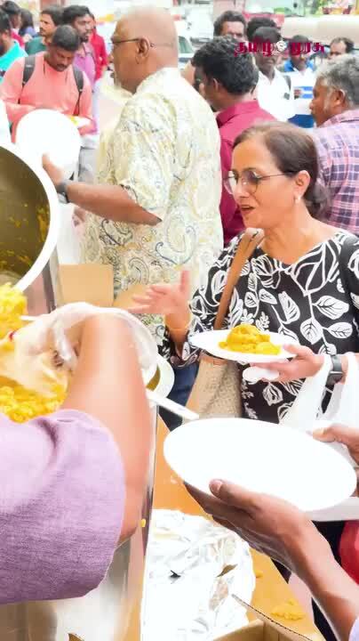 அனைவர்க்கும் இலவசமாகப் பொங்கல் வழங்கும் 'லிஷா' 