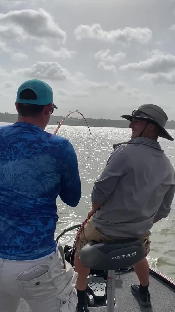 Angler Catches and Releases New World Record Paddlefish - Part 1