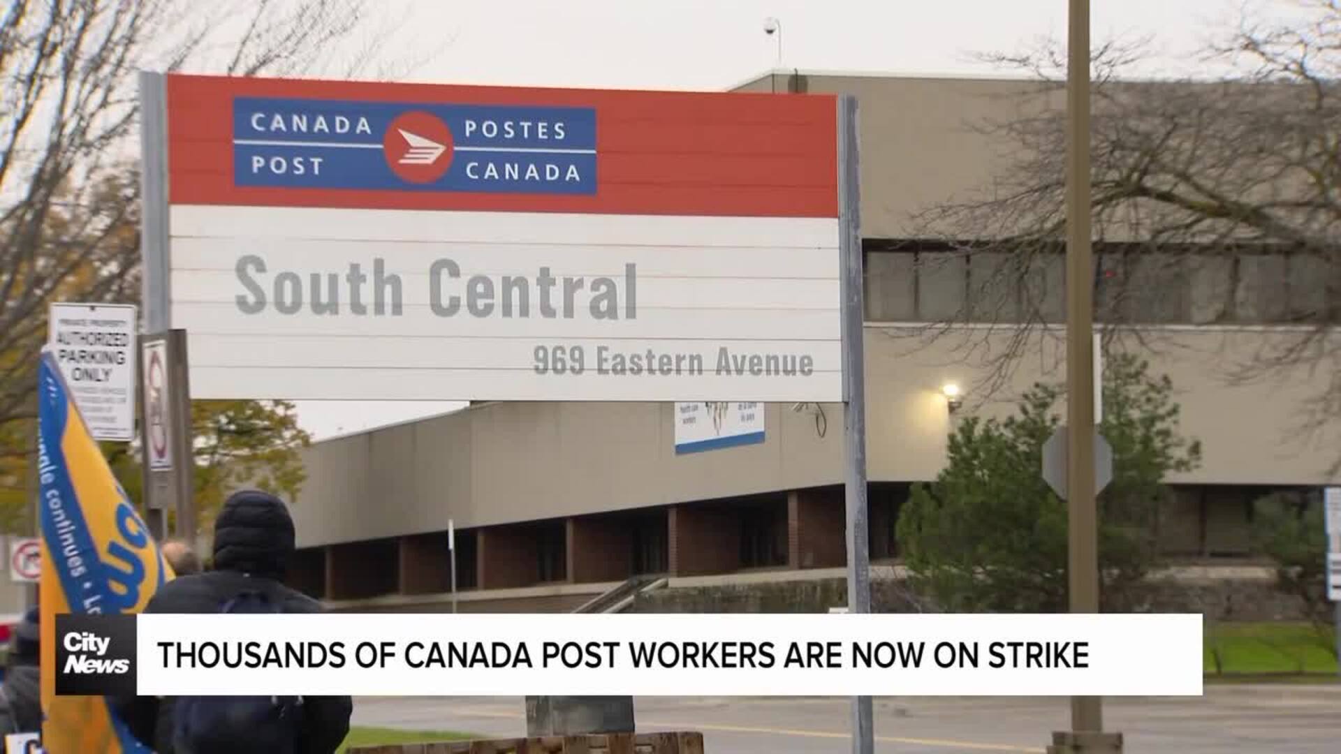 Canada Post strike begins ahead of busy holiday season