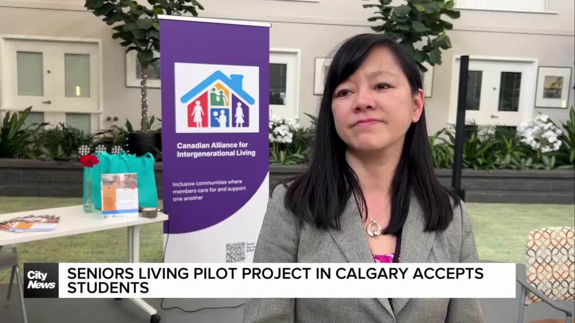 Seniors living pilot project in Calgary accepts students