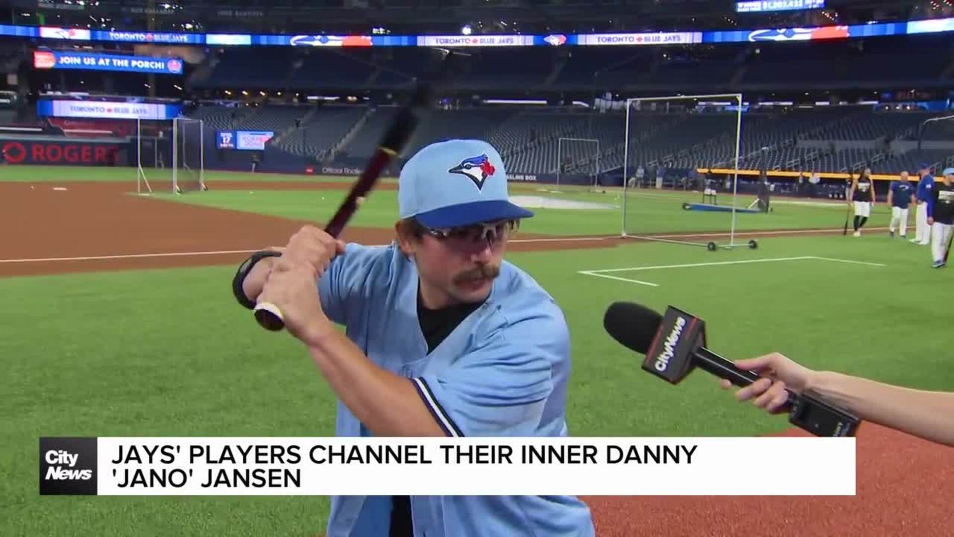 Blue Jays players hilariously channel their inner ‘Jano’