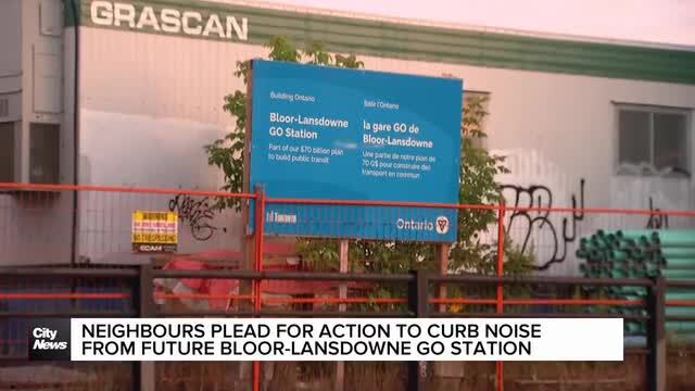 West-end Toronto residents frustrated with Metrolinx over noise