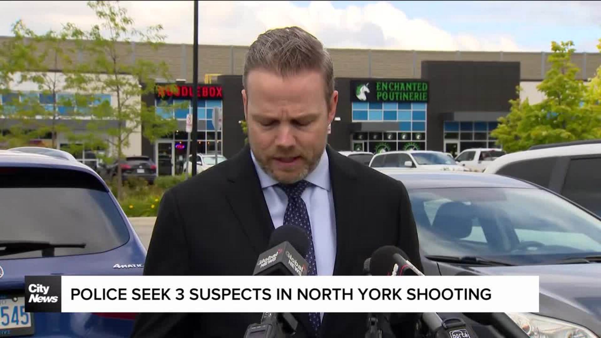 Police seek 3 suspects in North York shooting