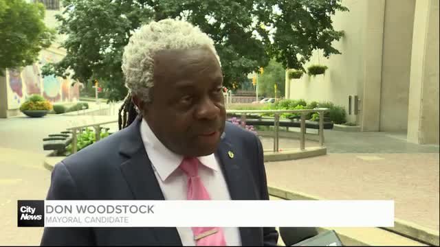 Winnipeg Mayoral race ramps up as incumbent, challenger make campaign promises