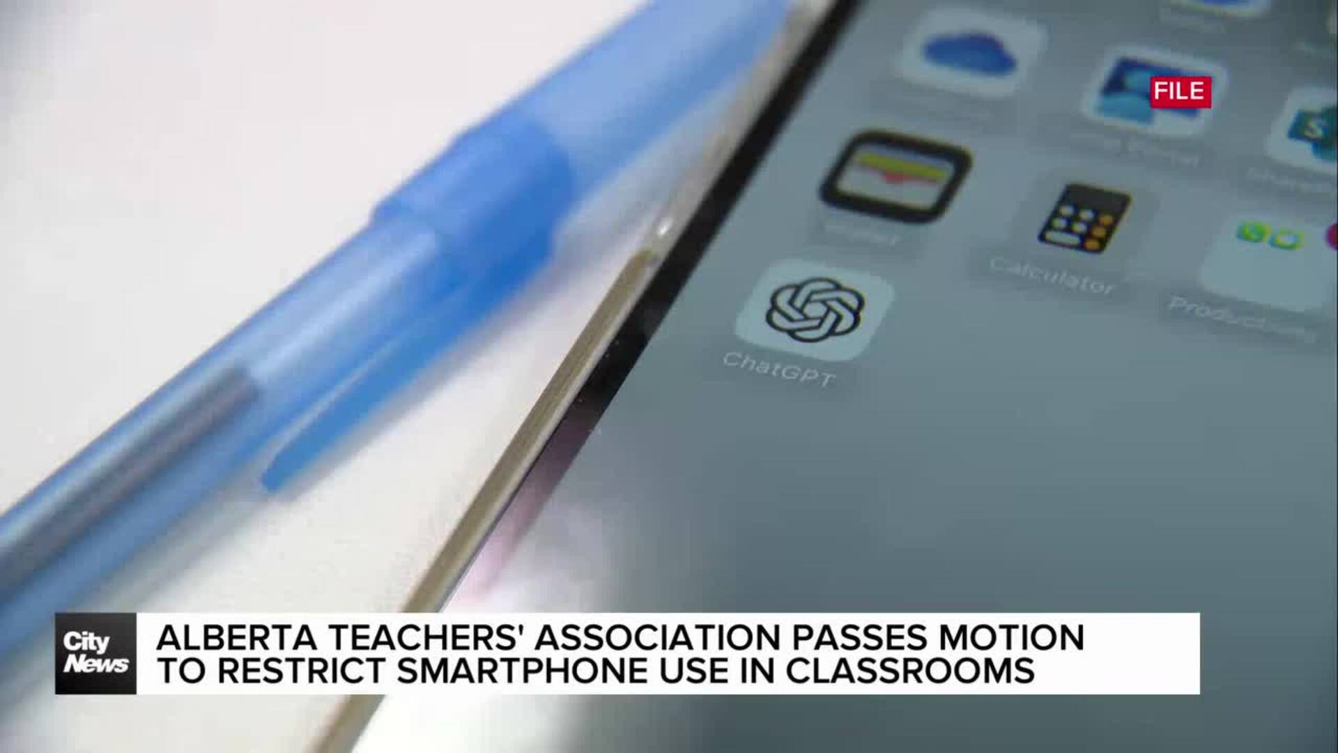Alberta Teachers' Association passes motion to restrict smartphone use in classrooms