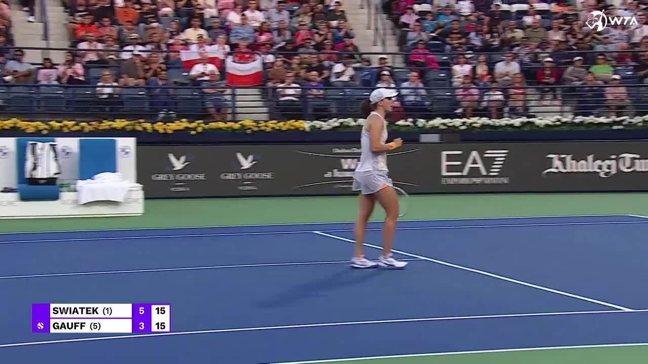 Iga Świątek vs. Barbora Krejčíková: world No. 1 dominant unbeaten