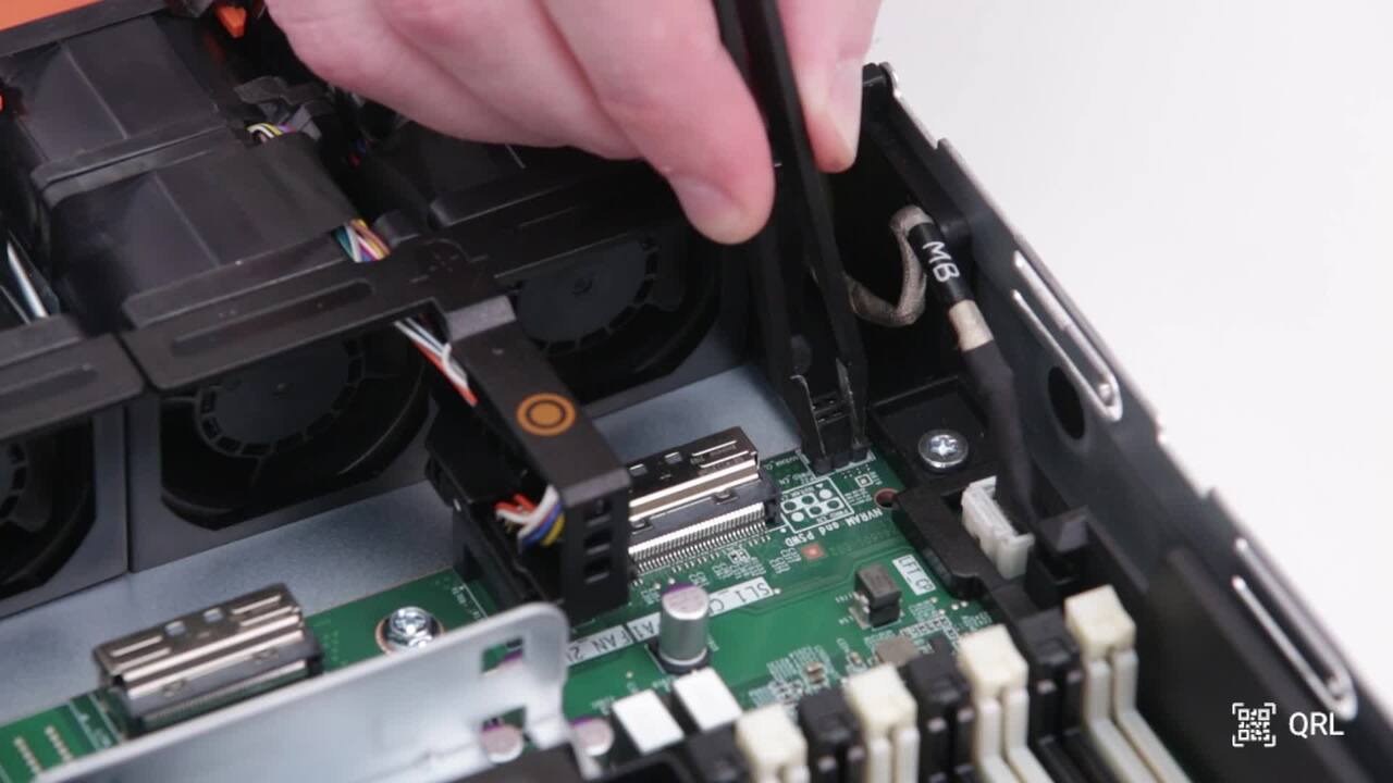 PowerEdge R660のジャンパーを介してパスワードをリセットする方法