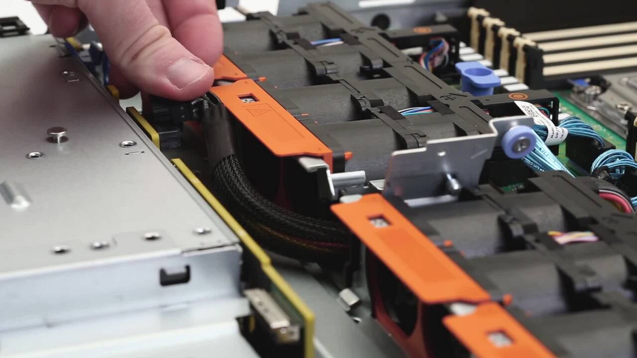 How to Install 2.5 Inch 8 HDD Backplane for PowerEdge R6525 | Dell US