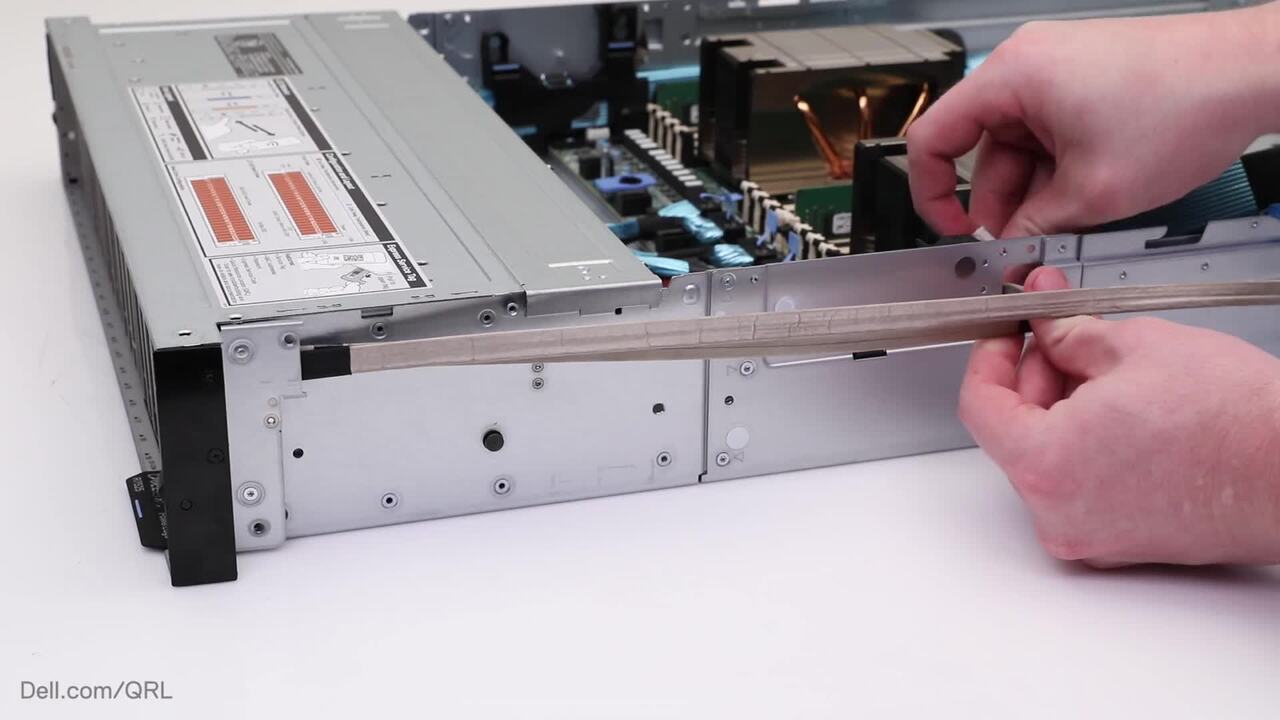 DELL - 取り置き PowerEdge R7525:右ラック イヤーの取り外し/取り付け | Dell 日本