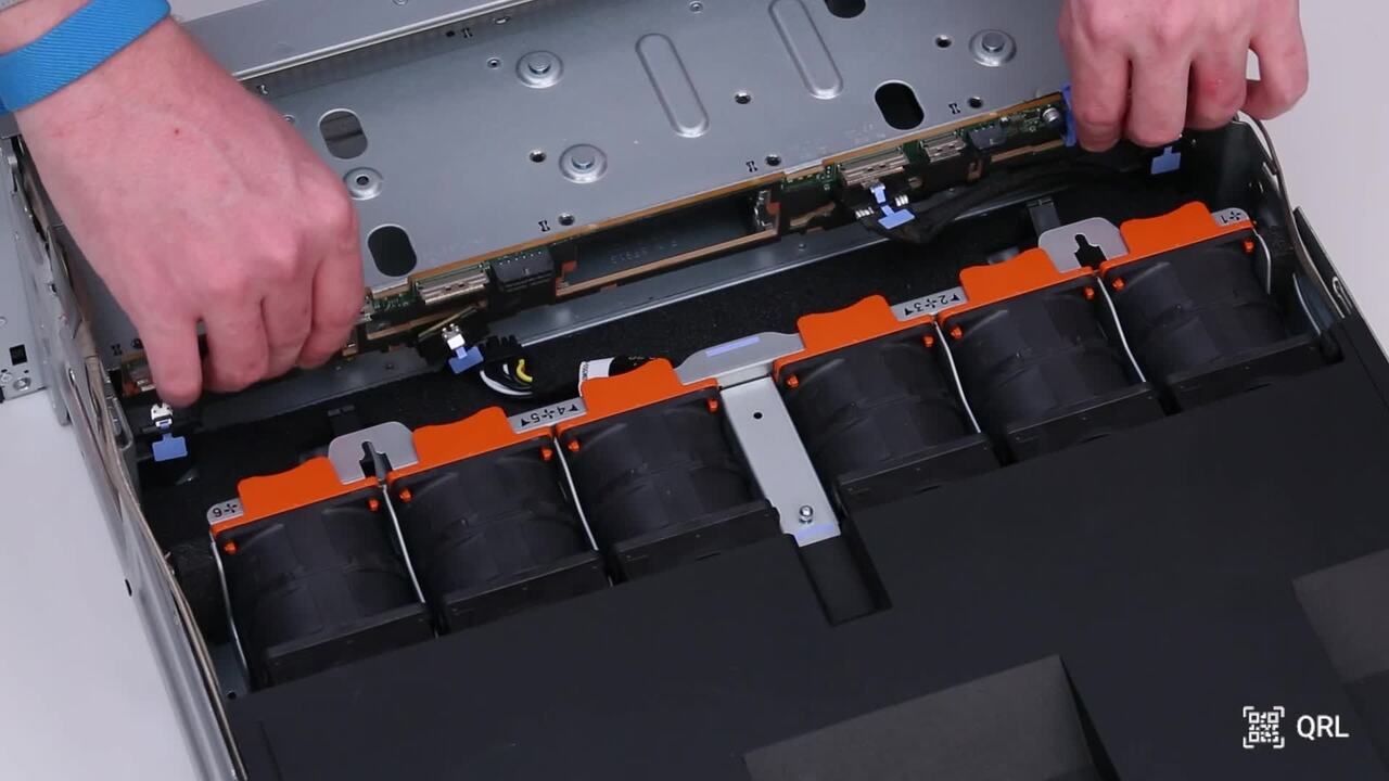 How to Replace HDD Backplane for PowerEdge XE8640 | Dell US