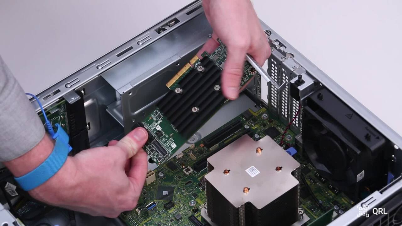 PowerEdge T360でPERCを交換する方法 | Dell 日本