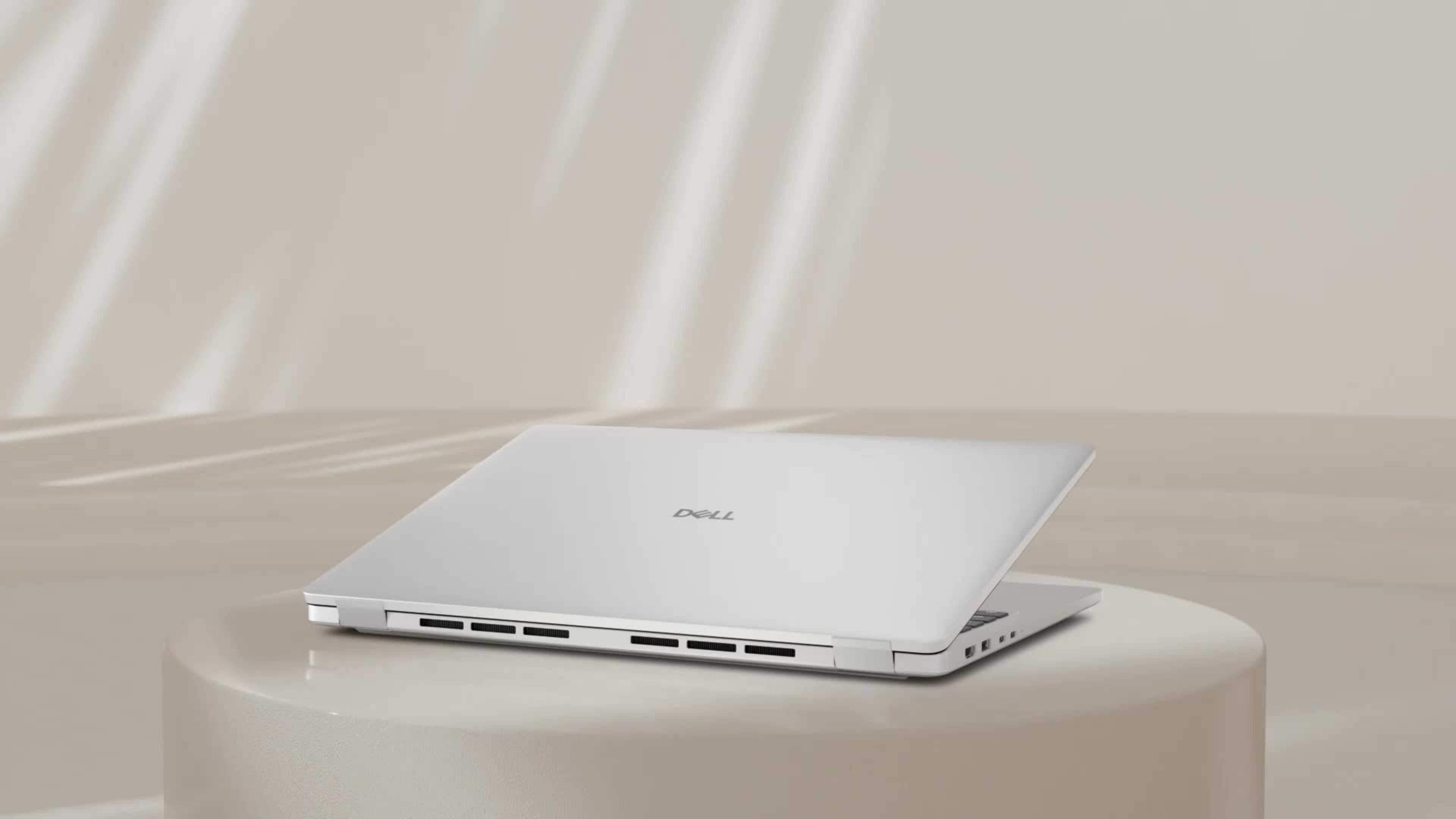 AIを搭載したDell Pro 16 Plusノートパソコン | Dell 日本