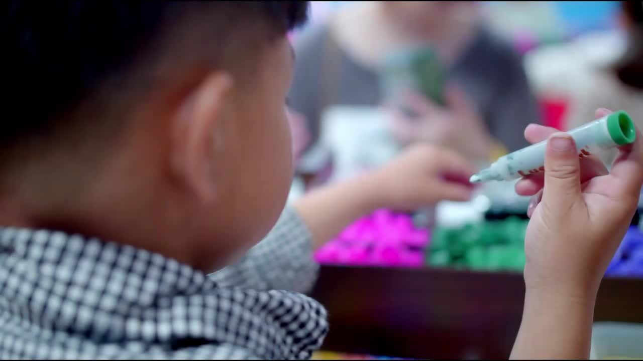 LUCKY ART CRAYONOLOGY Updated August 2024 180 Photos & 112 Reviews