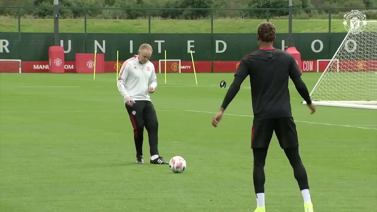 Man Utd star Marcus Rashford fits in training session at Altrincham FC  before quick visit to Carrington training ground – The US Sun