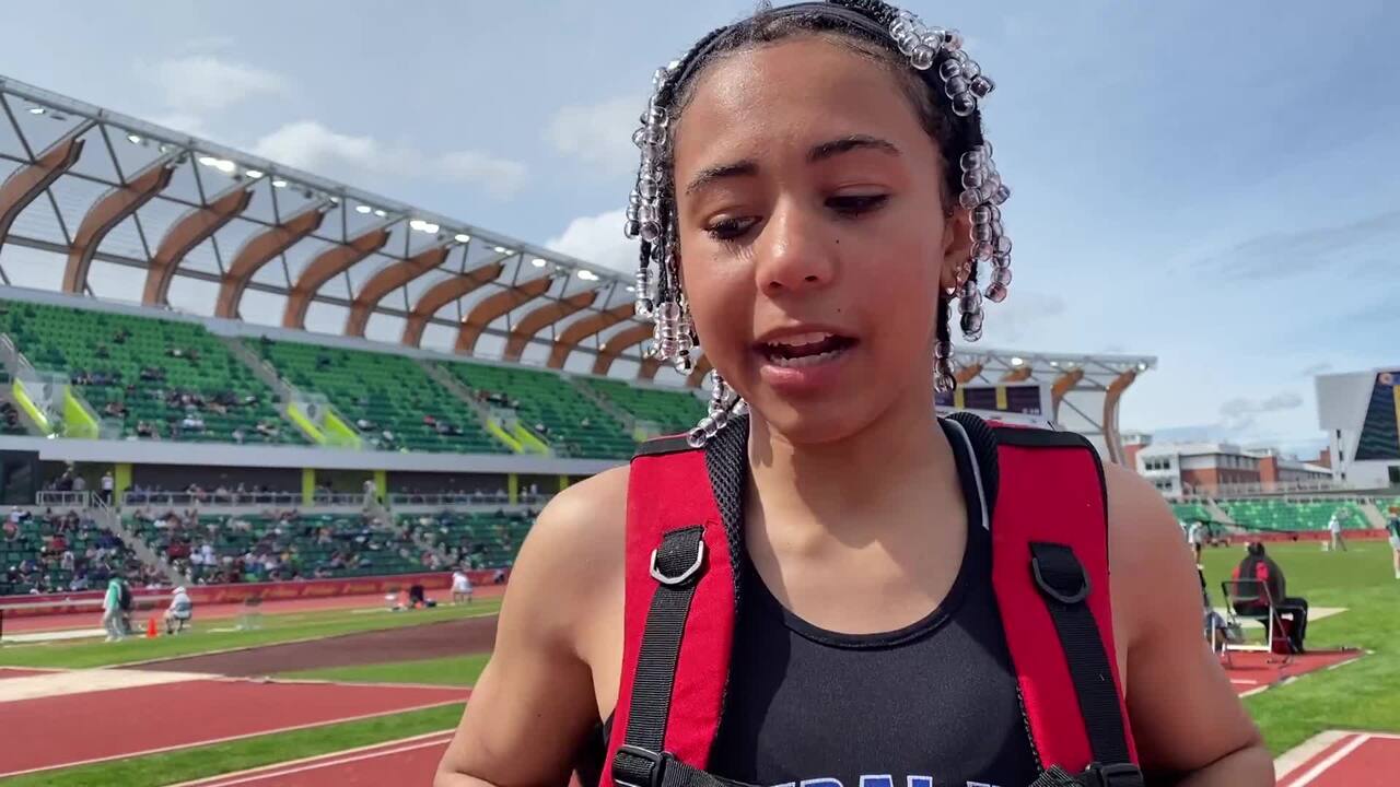 DyeStat.com - Videos - Lake Oswego OR Champions Girls 4x200m - Oregon  Relays presented by AthleticNET