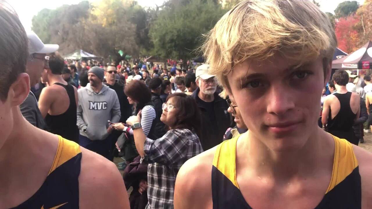 DyeStat.com - Videos - Tessa Buswell 1st Place Girls Division 1 Final -  California CIF Cross Country State Championships 2022