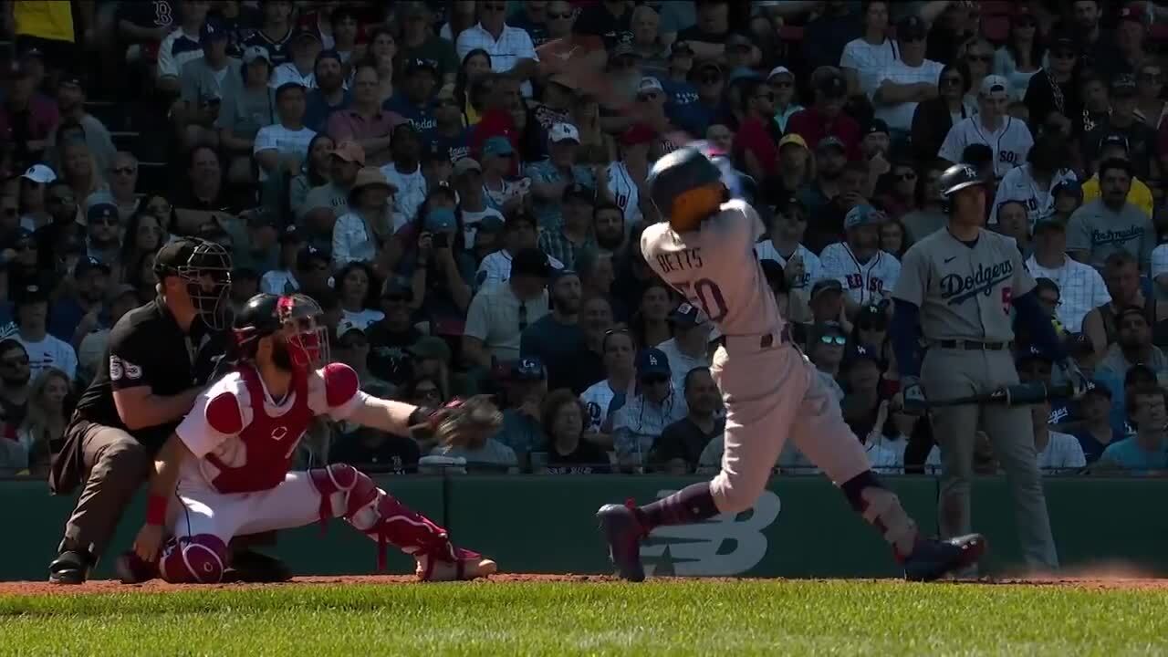 Mookie Betts does it again! Red Sox win in dramatic fashion