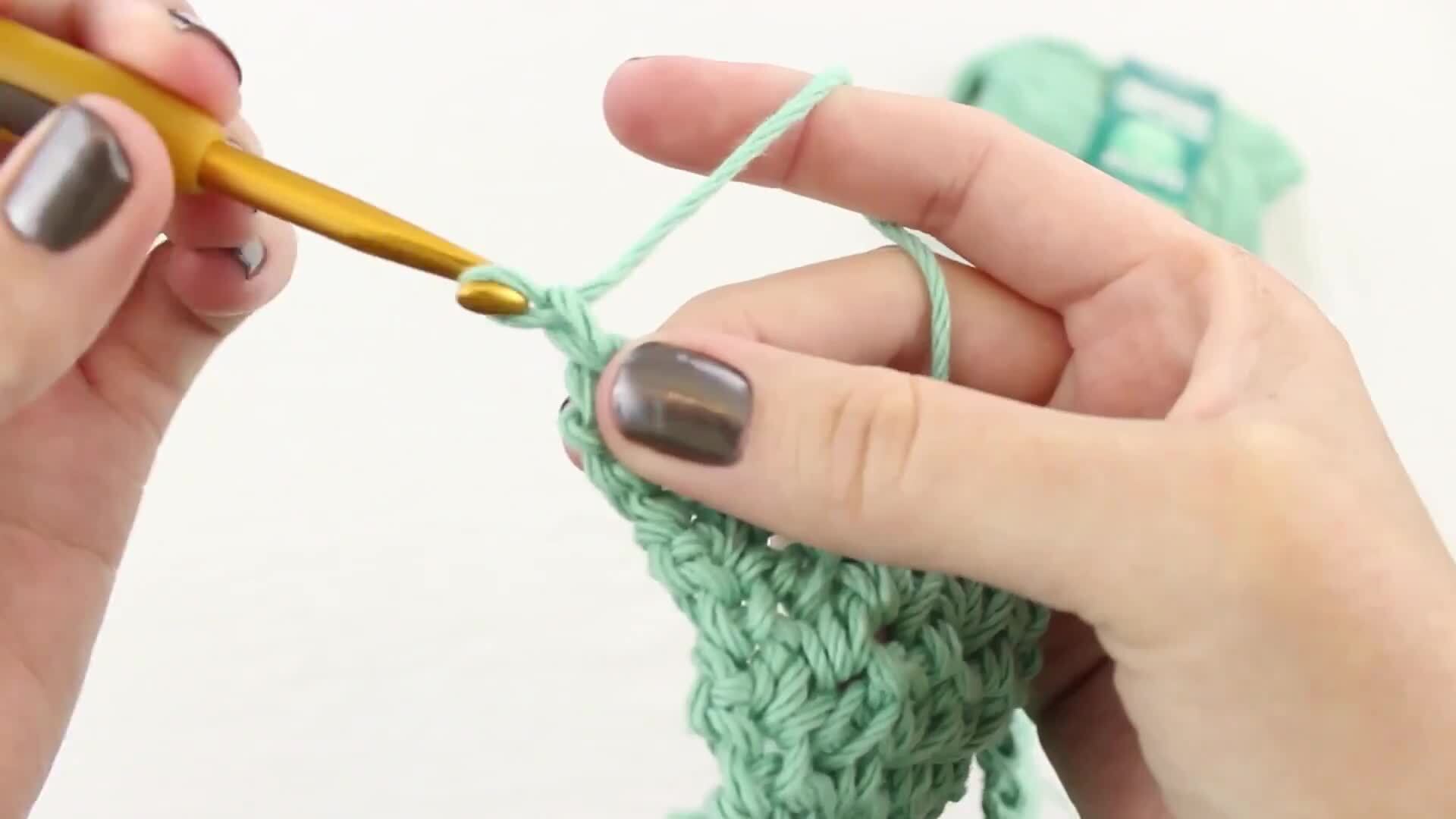 Single Crochet Cluster Stitch (Left-Handed)