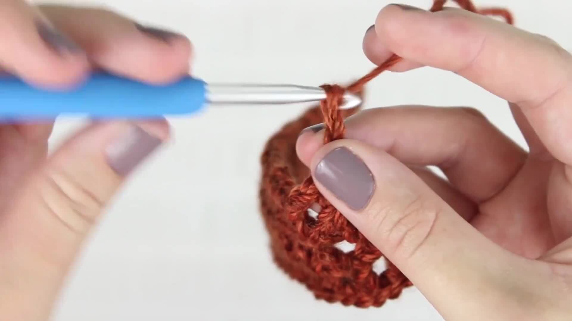 Filet Squares Stitch (Left-Handed)