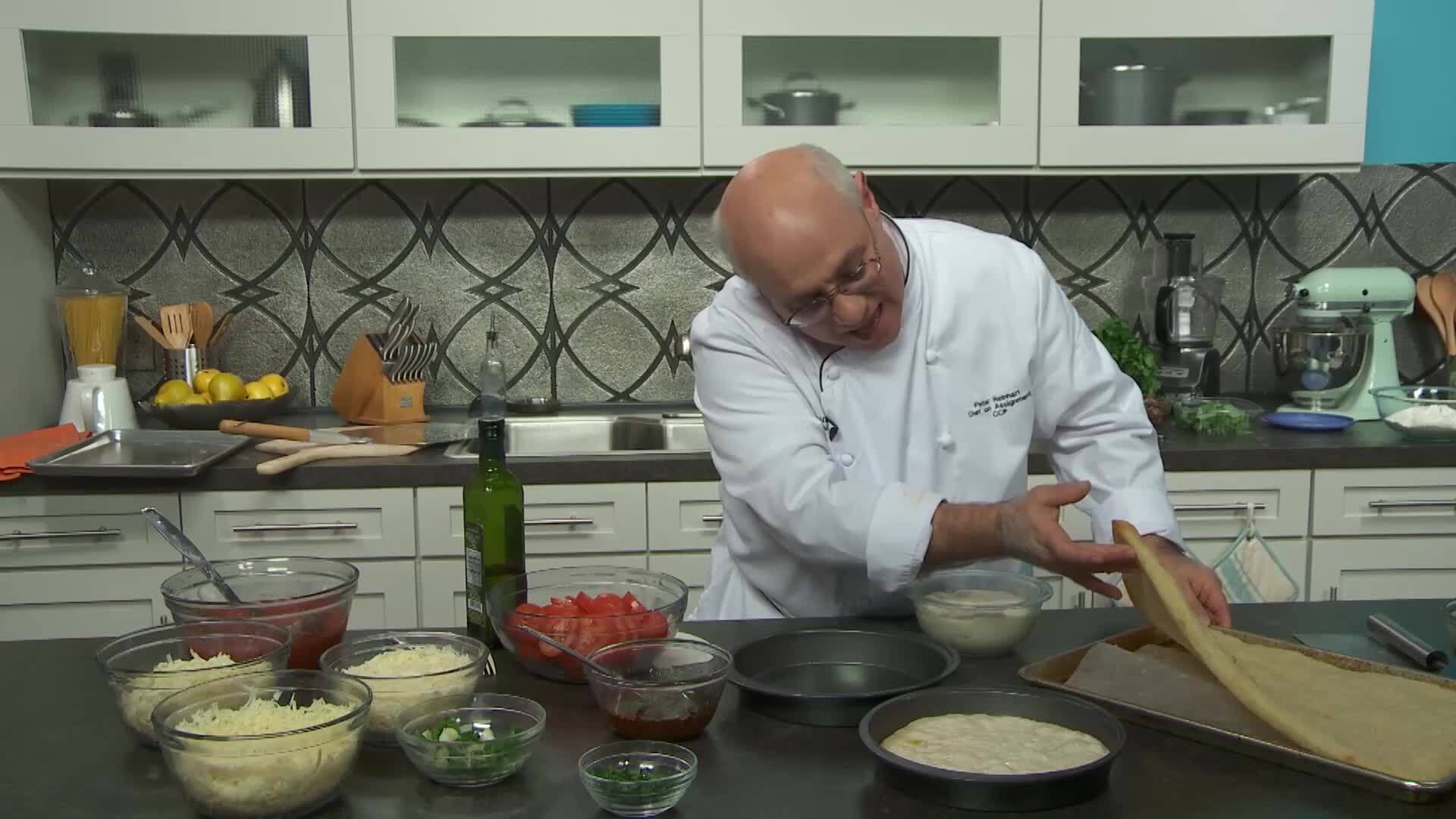 Making & Baking Pizzas