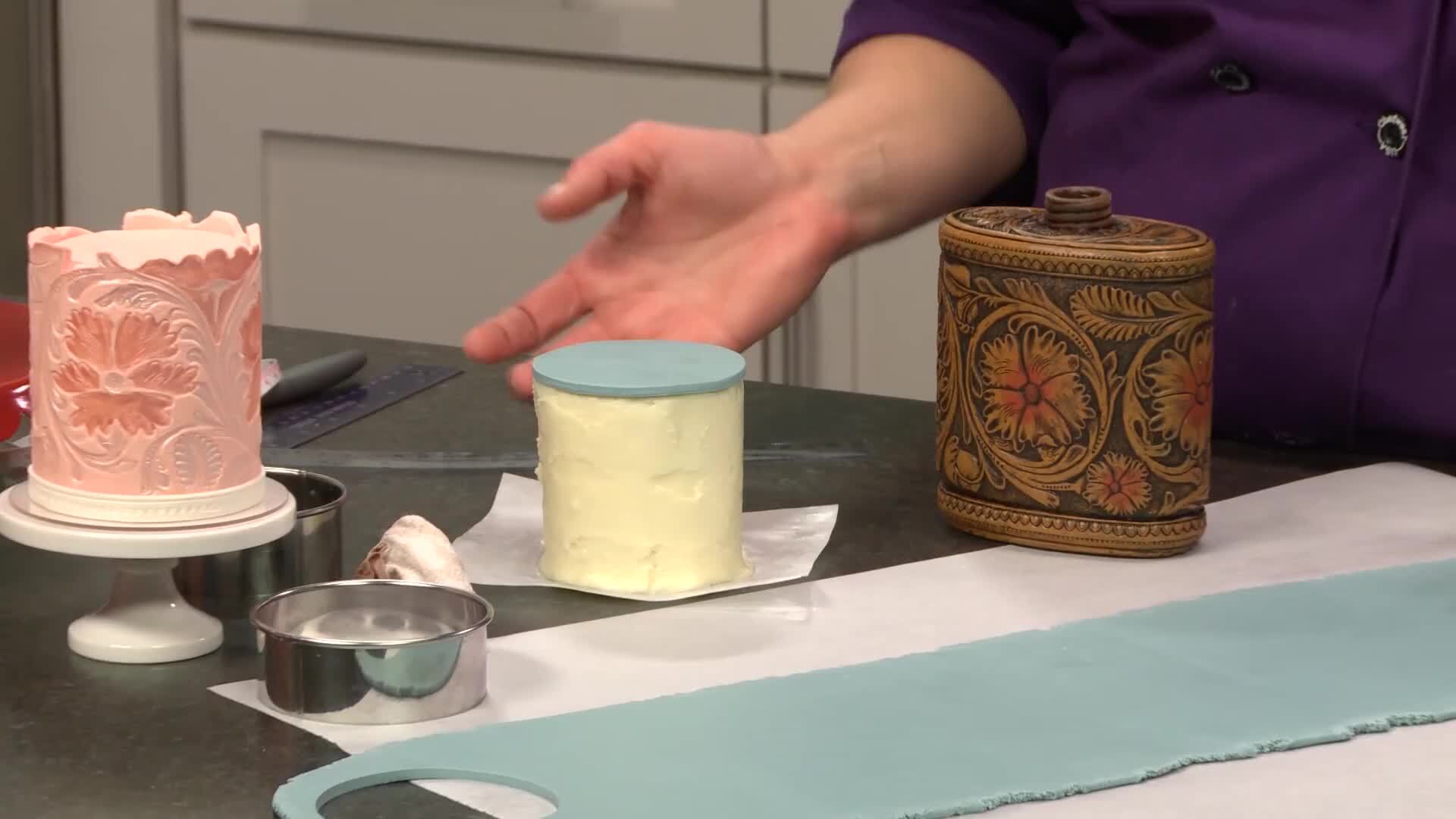 Single-Tier Mini-Cake