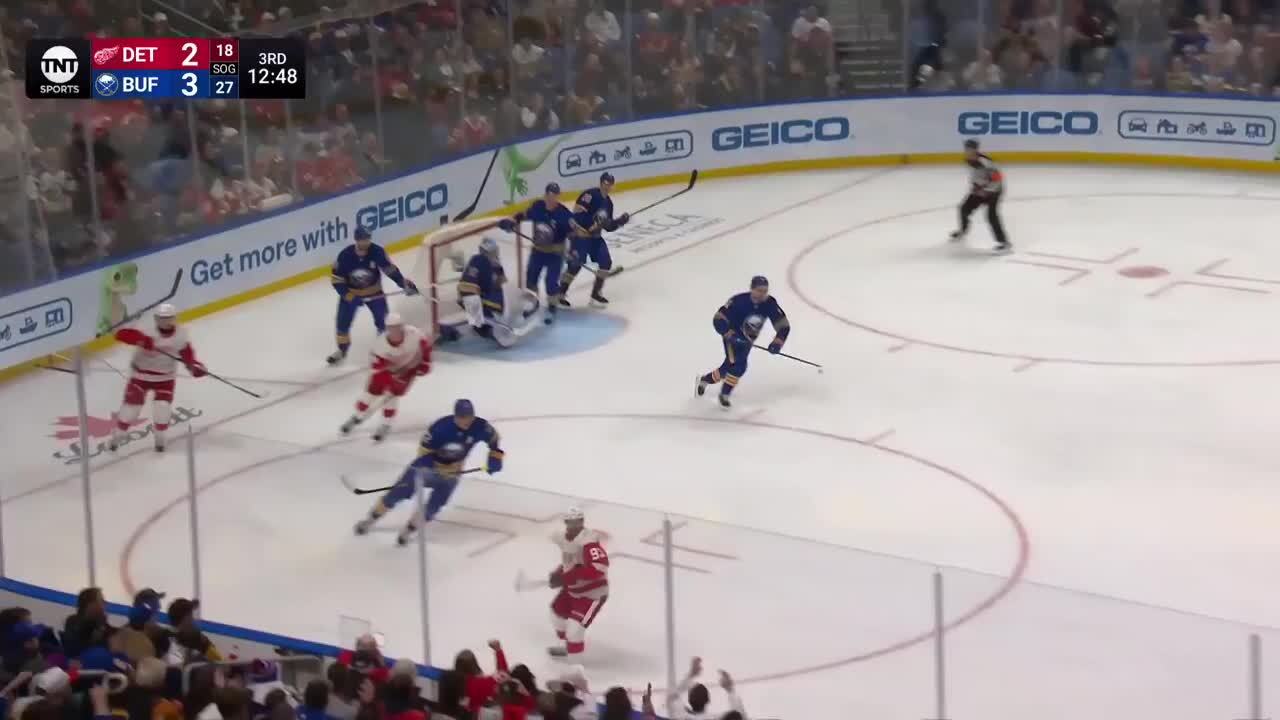 DET@BUF: Ellis with a great save against Alex DeBrincat