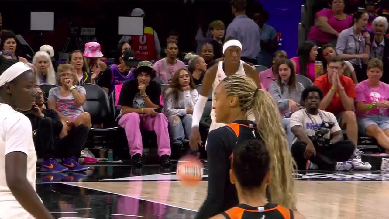 Allisha Gray Top Points vs. Phoenix Mercury