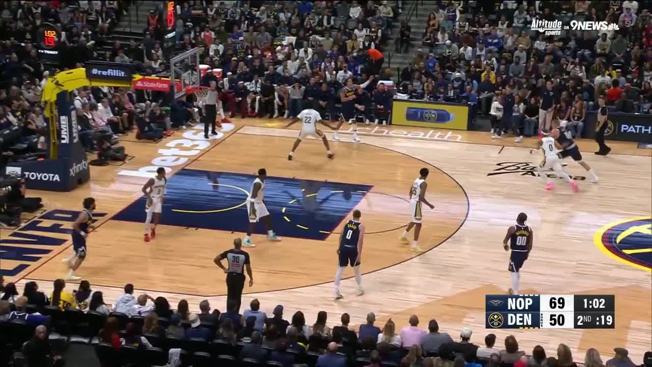 Nikola Jokić rocks the rim