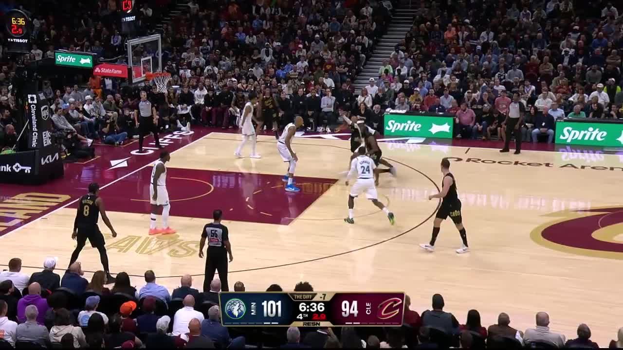 Mario Hezonja drills the trey