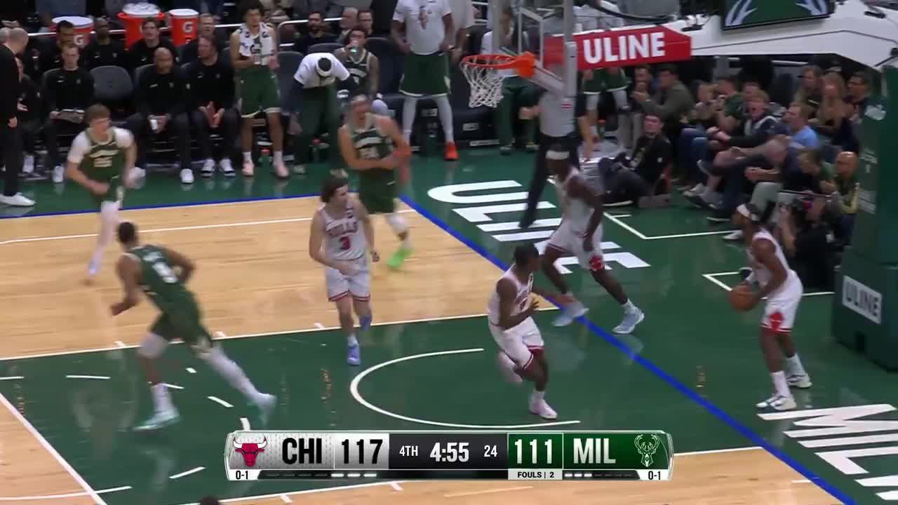 Jaime Jaquez Jr. hammers it home