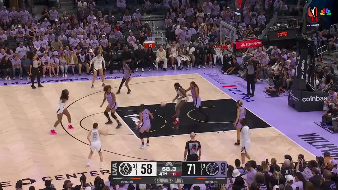 Kalani Brown Top Last Baskets of The Periods vs. Golden State Valkyries