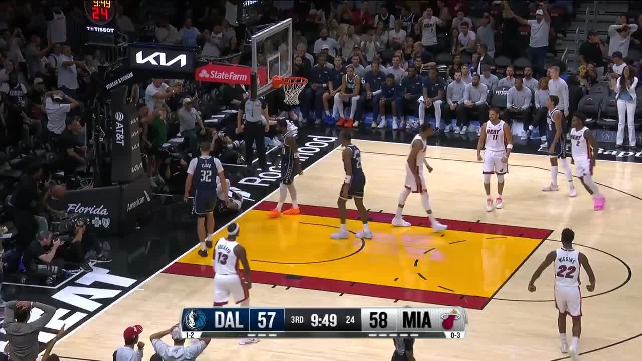 Giannis Antetokounmpo with the flush