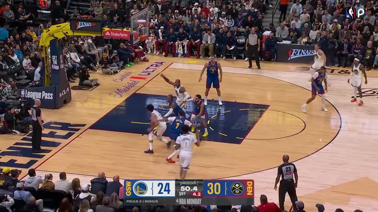 Gui Santos with the 2 Pt